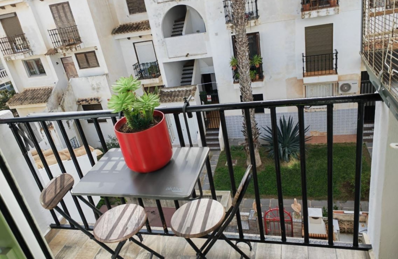 Resale - Apartment / flat - Torrevieja - Playa de los Locos