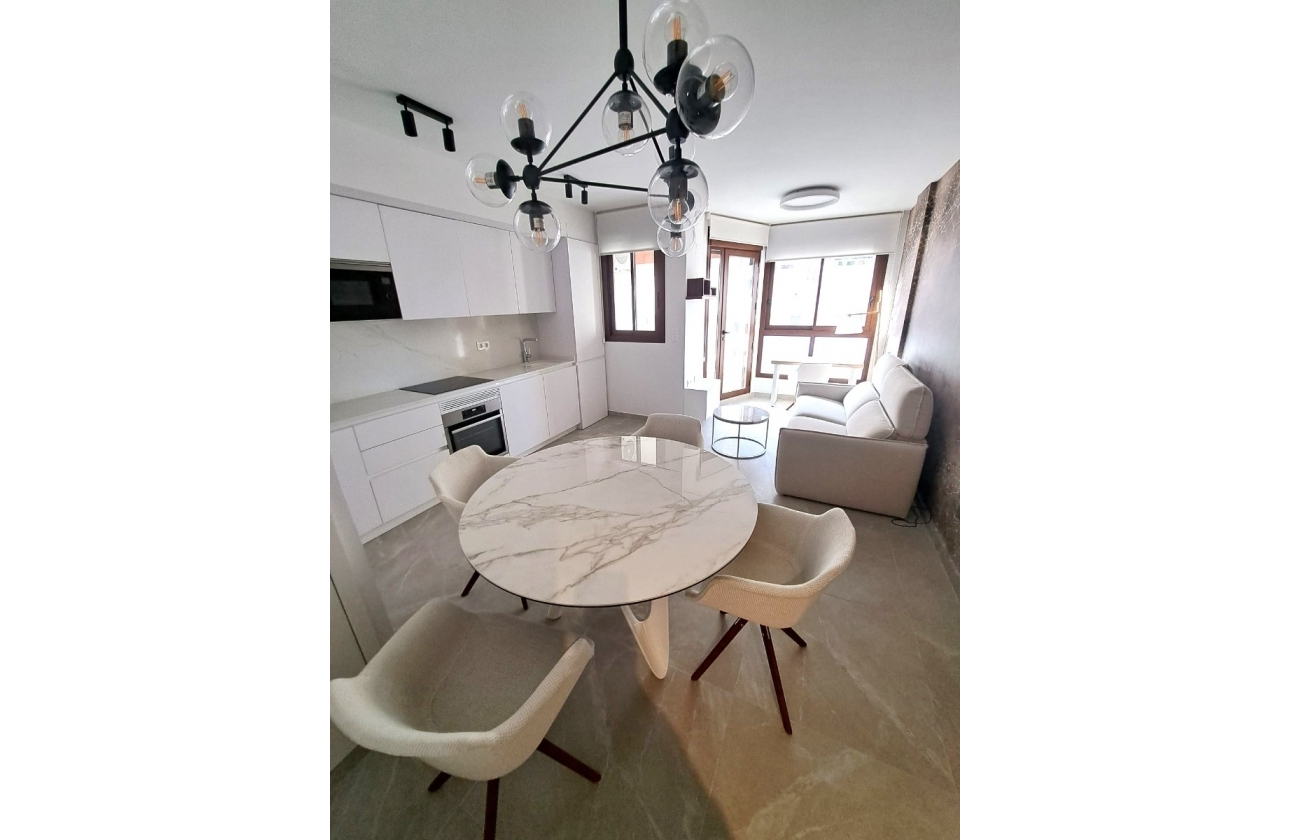 Resale - Apartment / flat - Torrevieja - Playa de los Locos