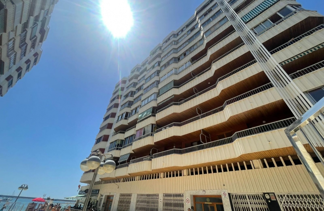 Resale - Apartment / flat - Torrevieja - playa de los naufragos