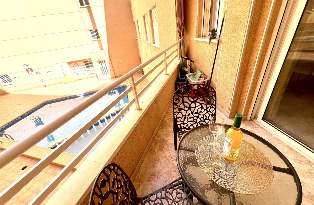 Resale - Apartment / flat - Torrevieja - Playa del Cura