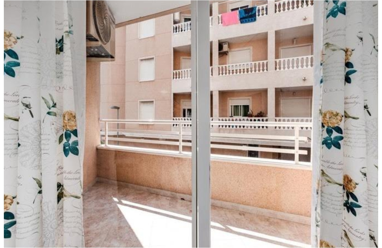 Resale - Apartment / flat - Torrevieja - Playa del Cura
