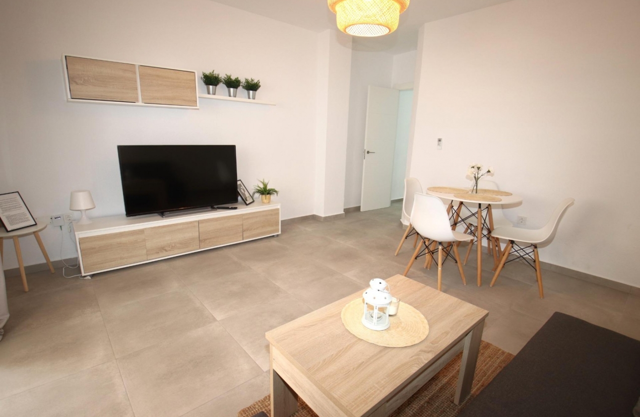 Resale - Apartment / flat - Torrevieja - PLAYA LOS LOCOS