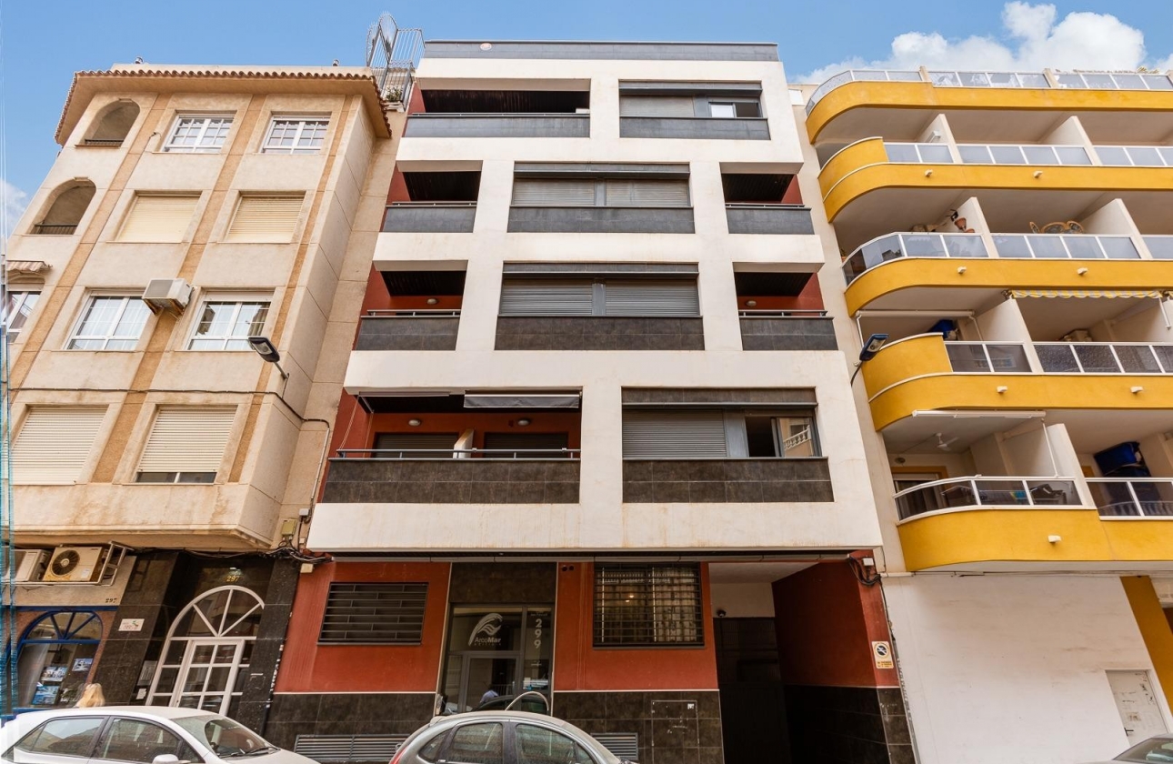 Resale - Apartment / flat - Torrevieja - PLAYA LOS LOCOS