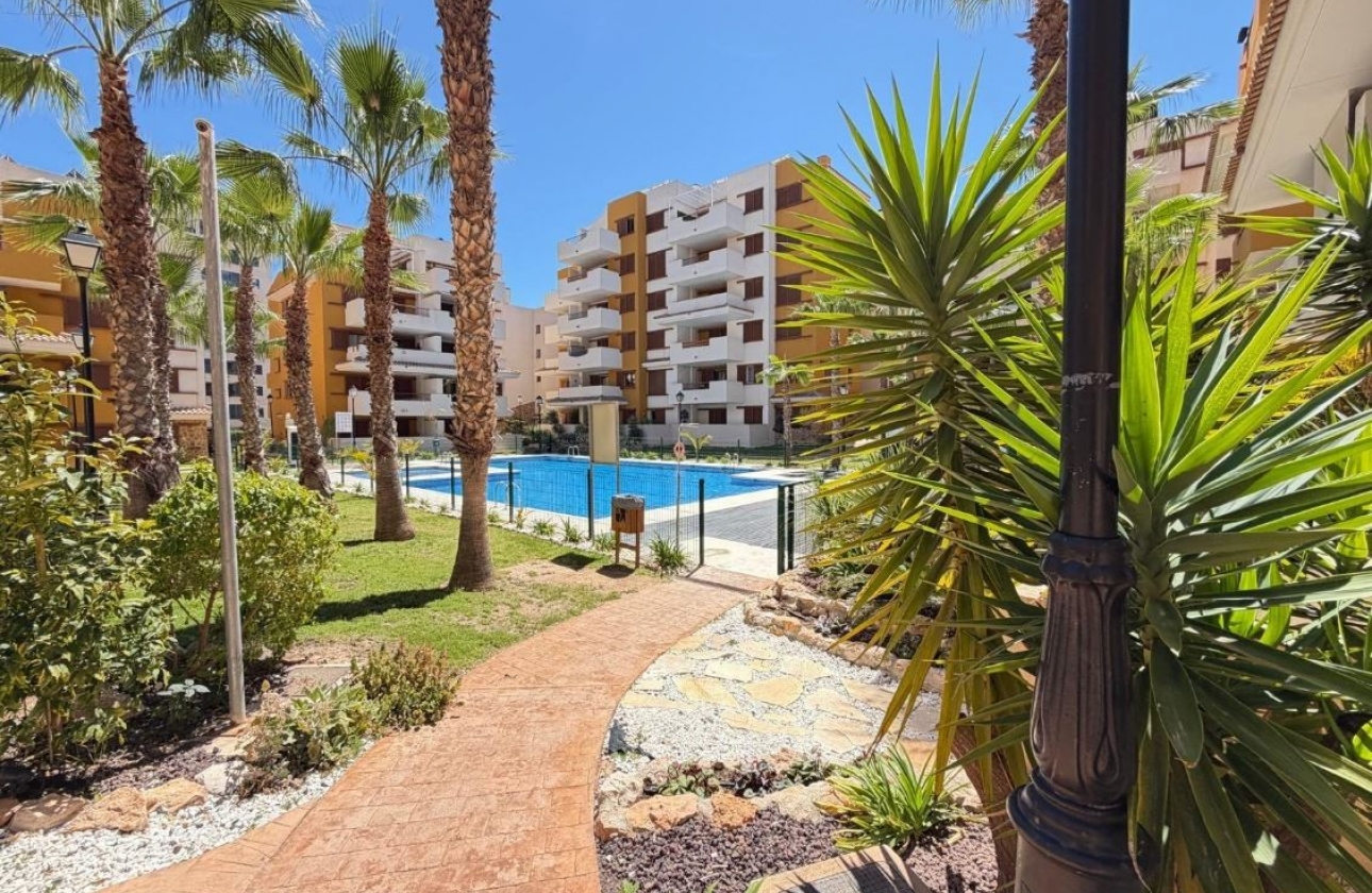 Resale - Apartment / flat - Torrevieja - Punta prima
