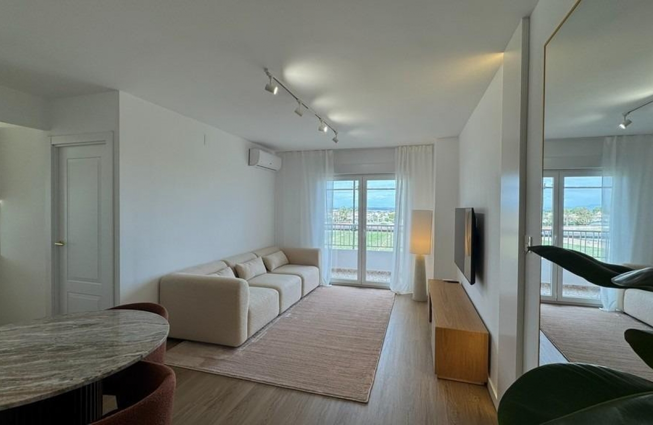 Resale - Apartment / flat - Torrevieja - Punta prima