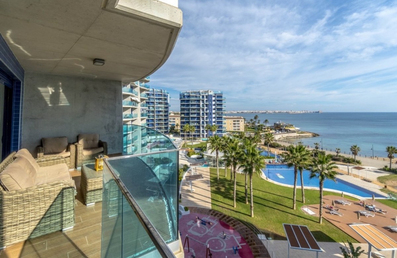 Resale - Apartment / flat - Torrevieja - Punta prima