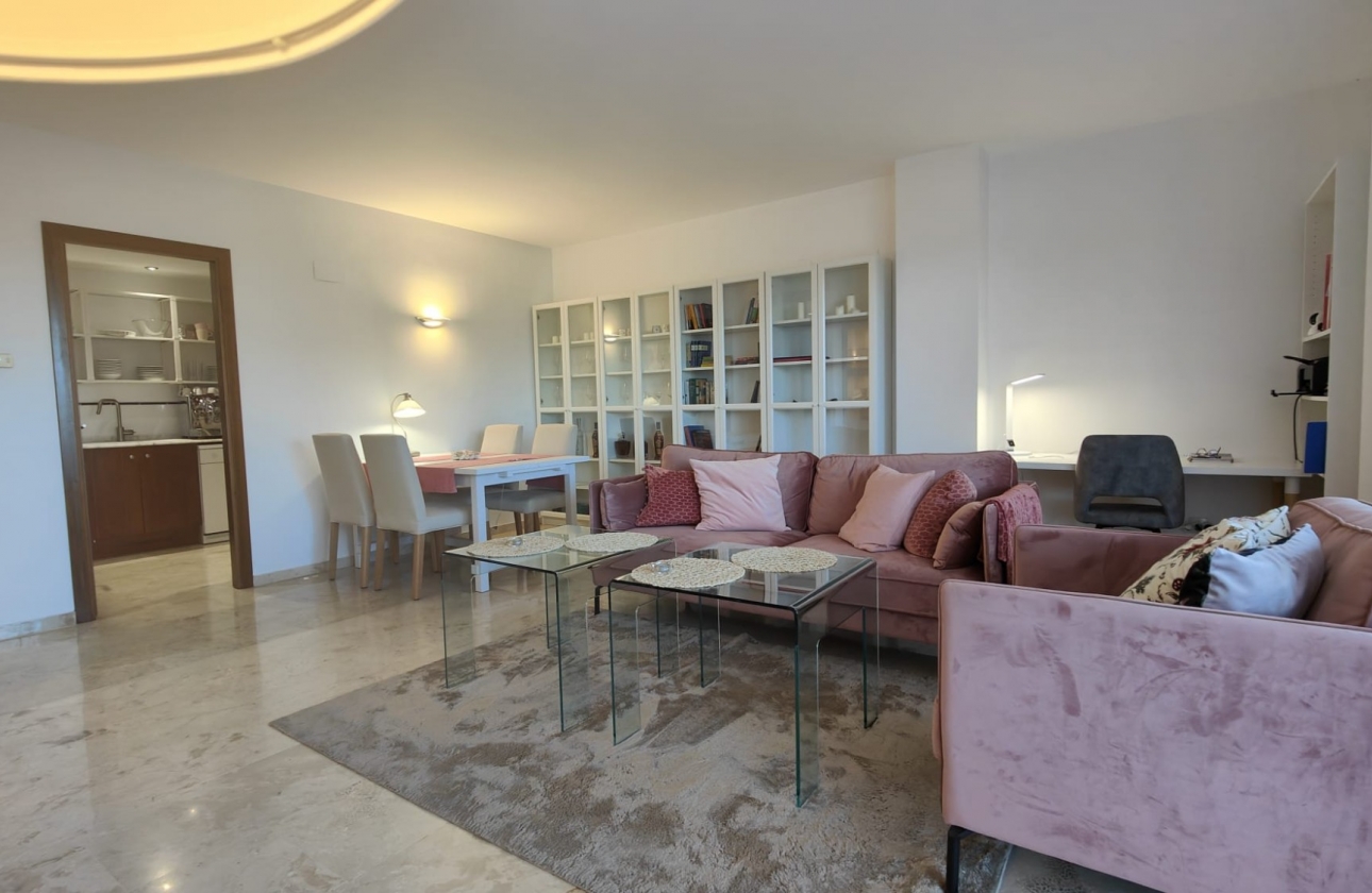 Resale - Apartment / flat - Torrevieja - Punta prima