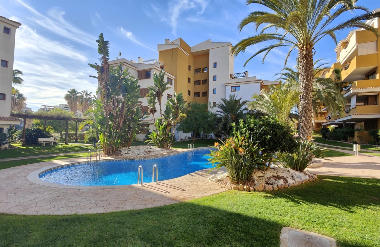 Resale - Apartment / flat - Torrevieja - Punta prima