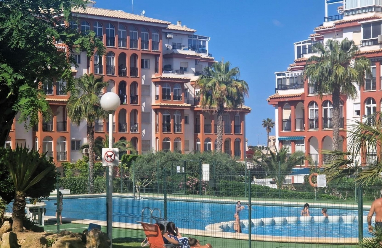 Resale - Apartment / flat - Torrevieja - Torreblanca