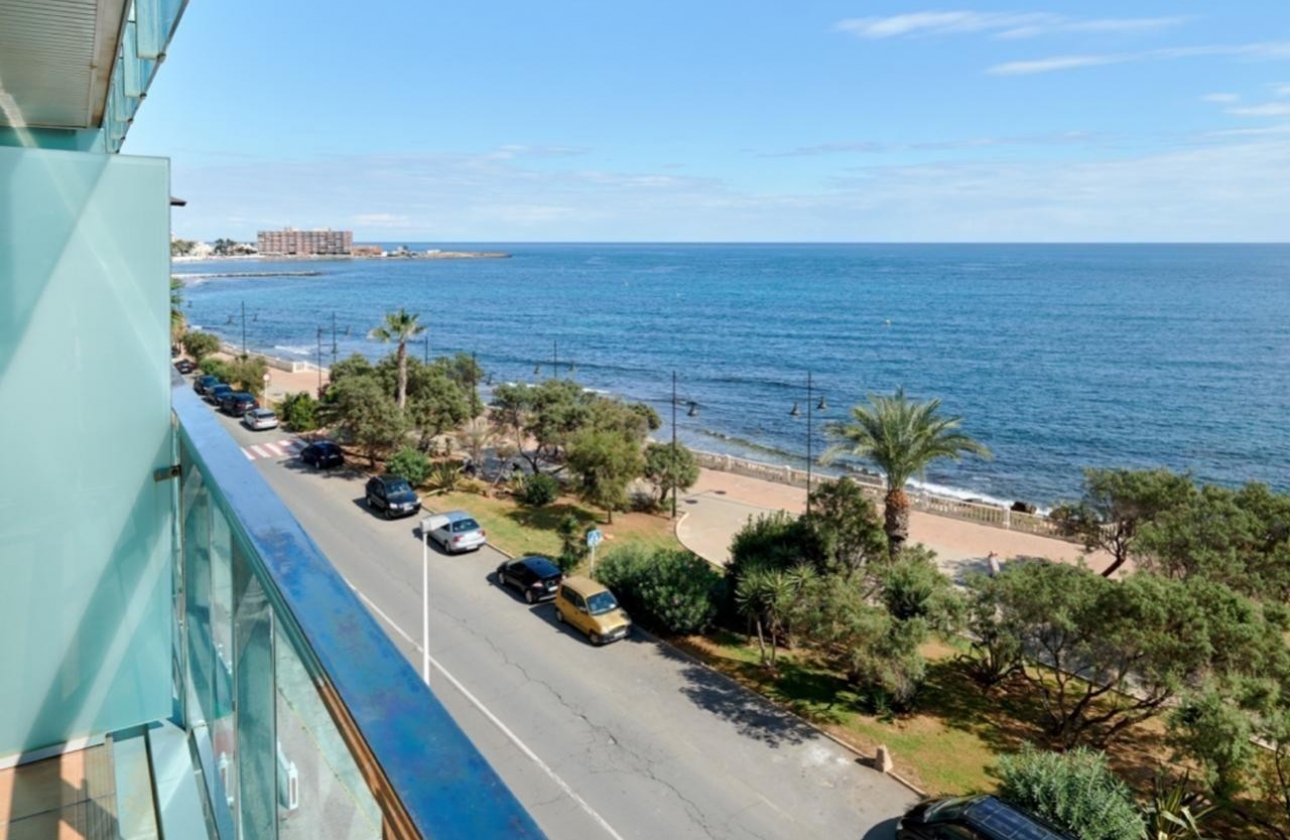 Resale - Apartment / flat - Torrevieja - Torrevieja - Playa de los Locos