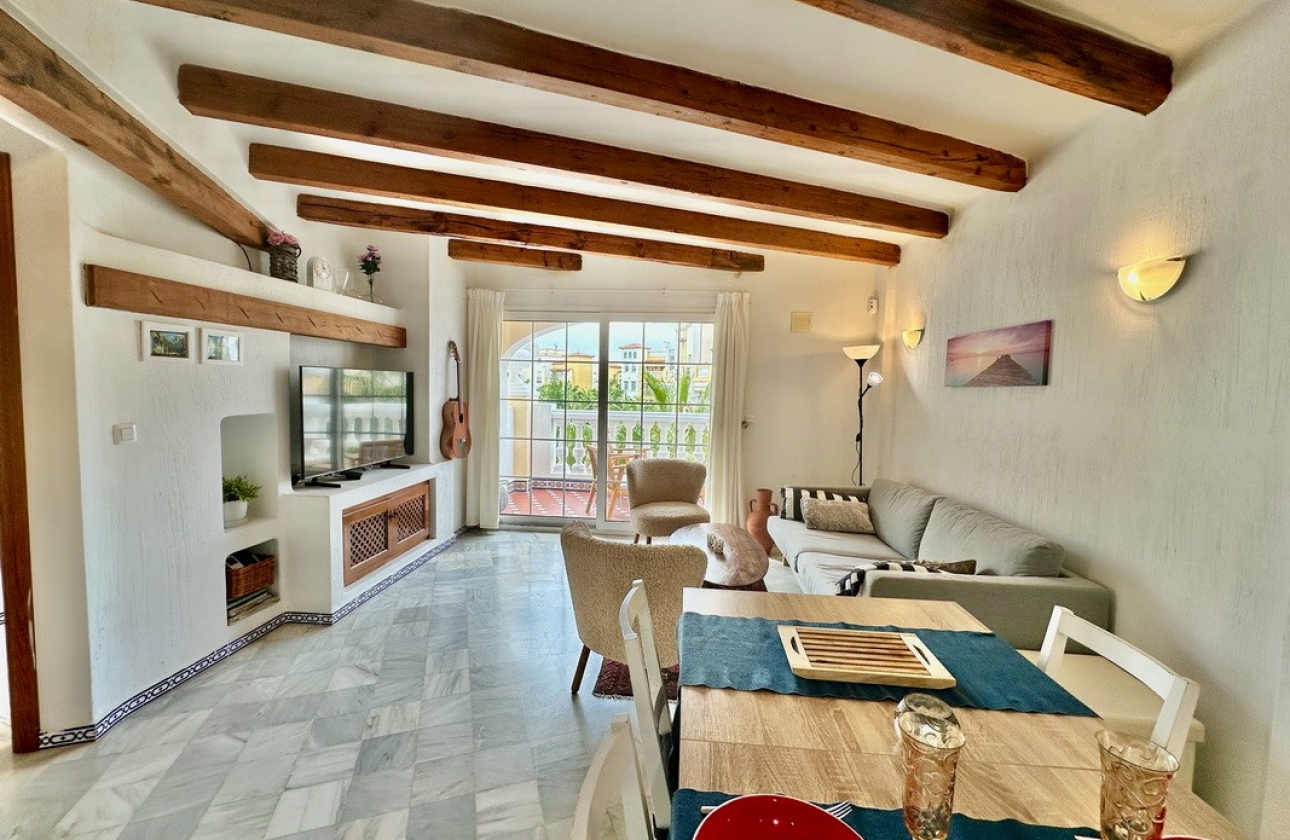 Resale - Apartment / flat - Torrevieja - Torrevieja - Playa de los Locos