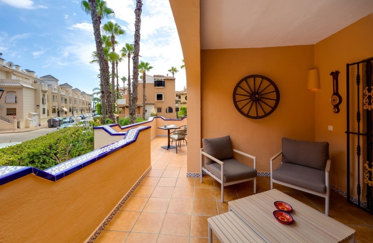 Resale - Apartment / flat - Torrevieja - Torrevieja - Playa de los Locos