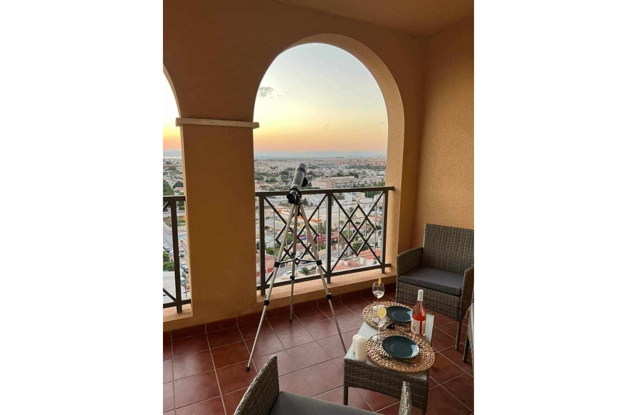 Resale - Apartment / flat - Torrevieja - Torrevieja - Playa de los Locos