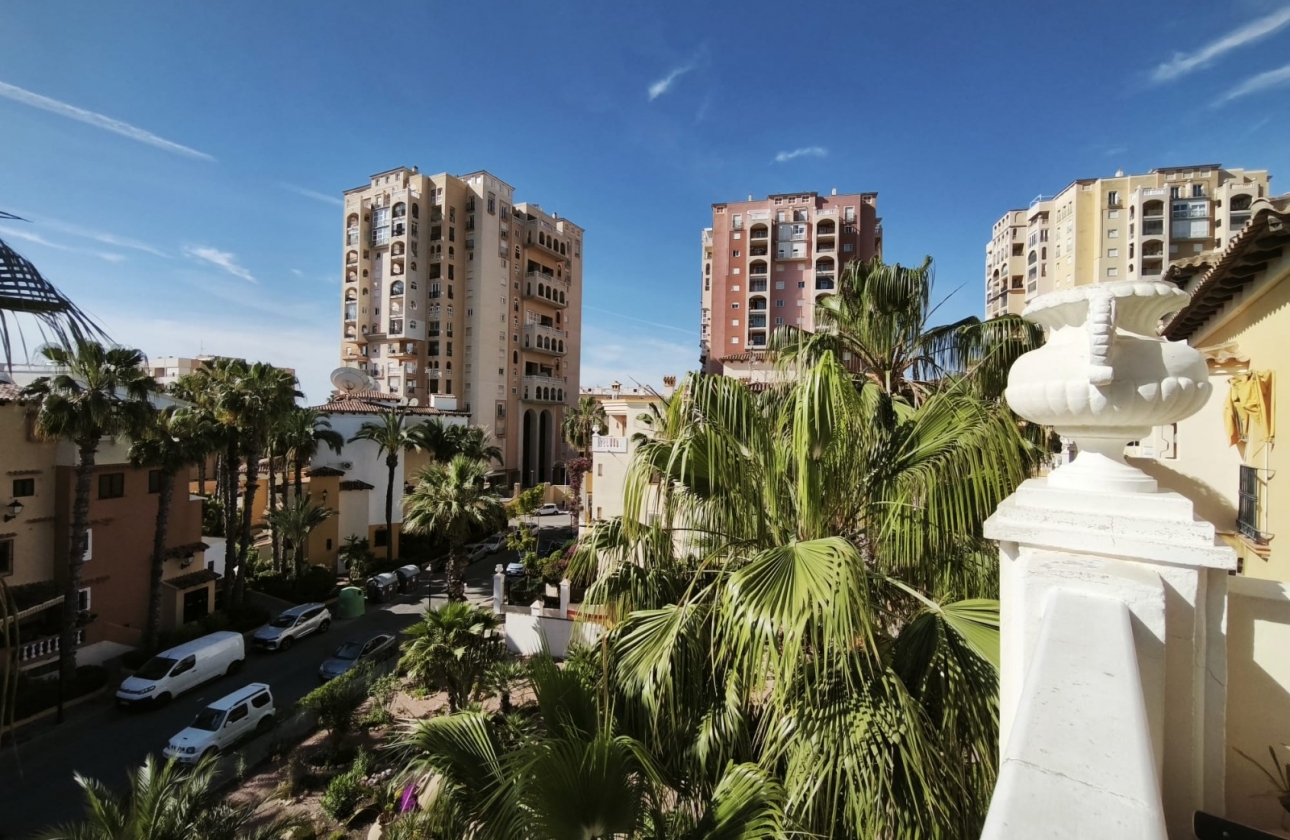 Resale - Apartment / flat - Torrevieja - Torrevieja - Playa de los Locos