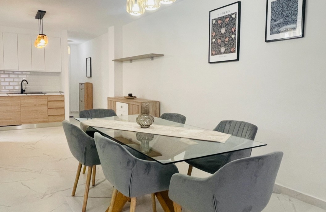 Resale - Apartment / flat - Torrevieja - Torrevieja - Playa del Cura