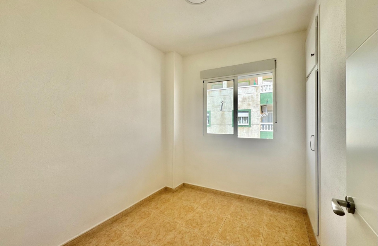 Resale - Apartment / flat - Torrevieja - Torrevieja - Playa del Cura