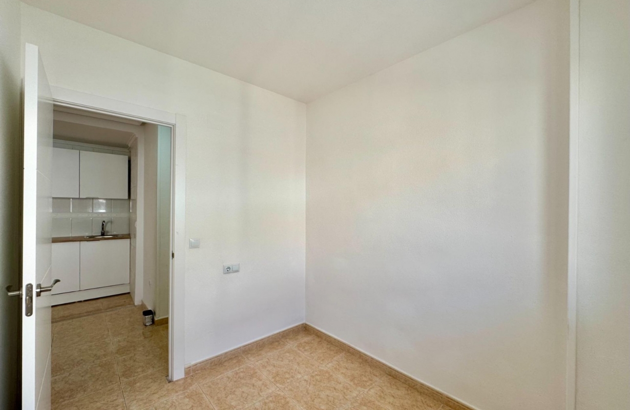 Resale - Apartment / flat - Torrevieja - Torrevieja - Playa del Cura