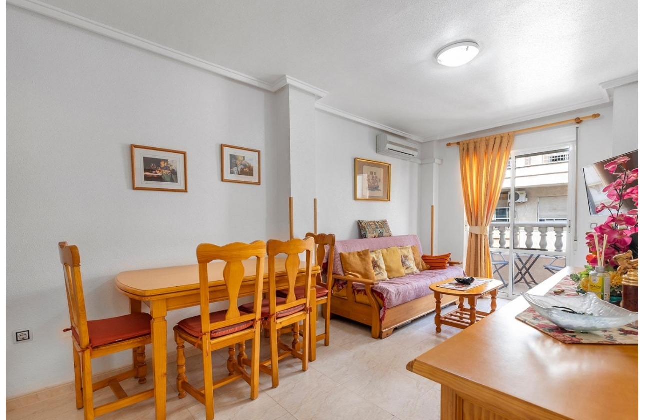 Resale - Apartment / flat - Torrevieja - Torrevieja - Playa del Cura