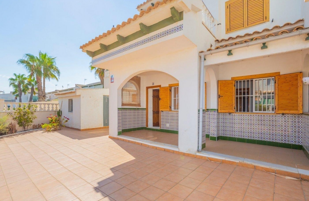 Resale - Bungalow - La Mata