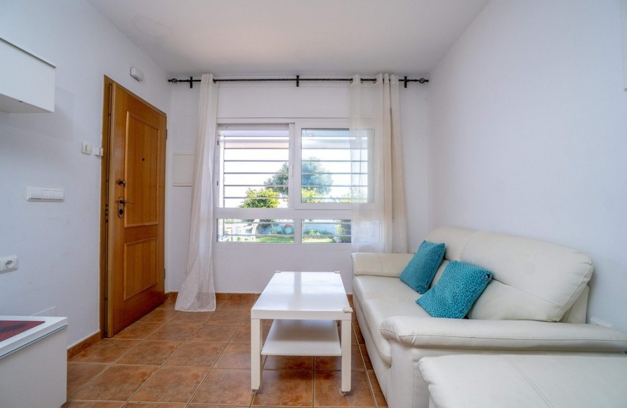 Resale - Bungalow - Orihuela Costa - Campoamor