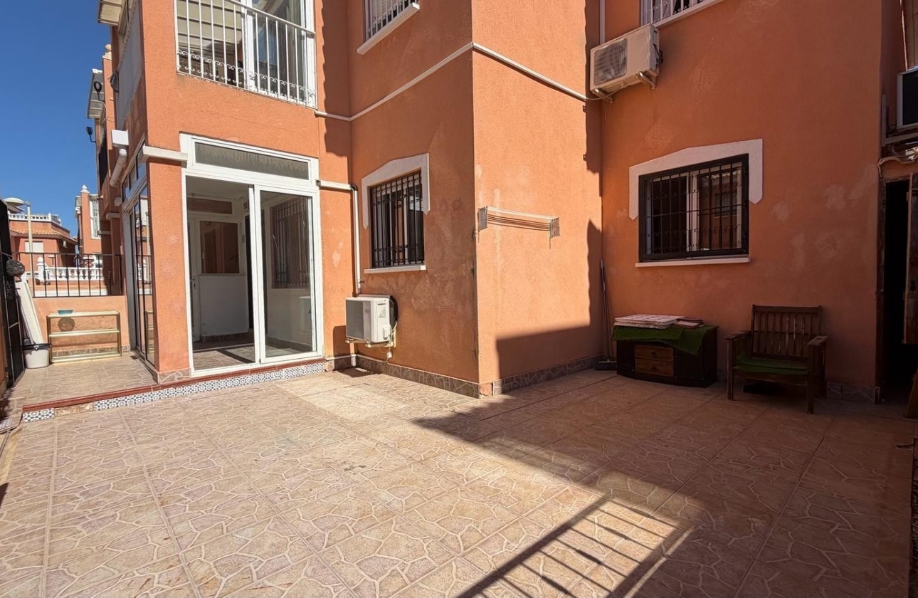 Resale - Bungalow - Orihuela Costa - Playa Flamenca