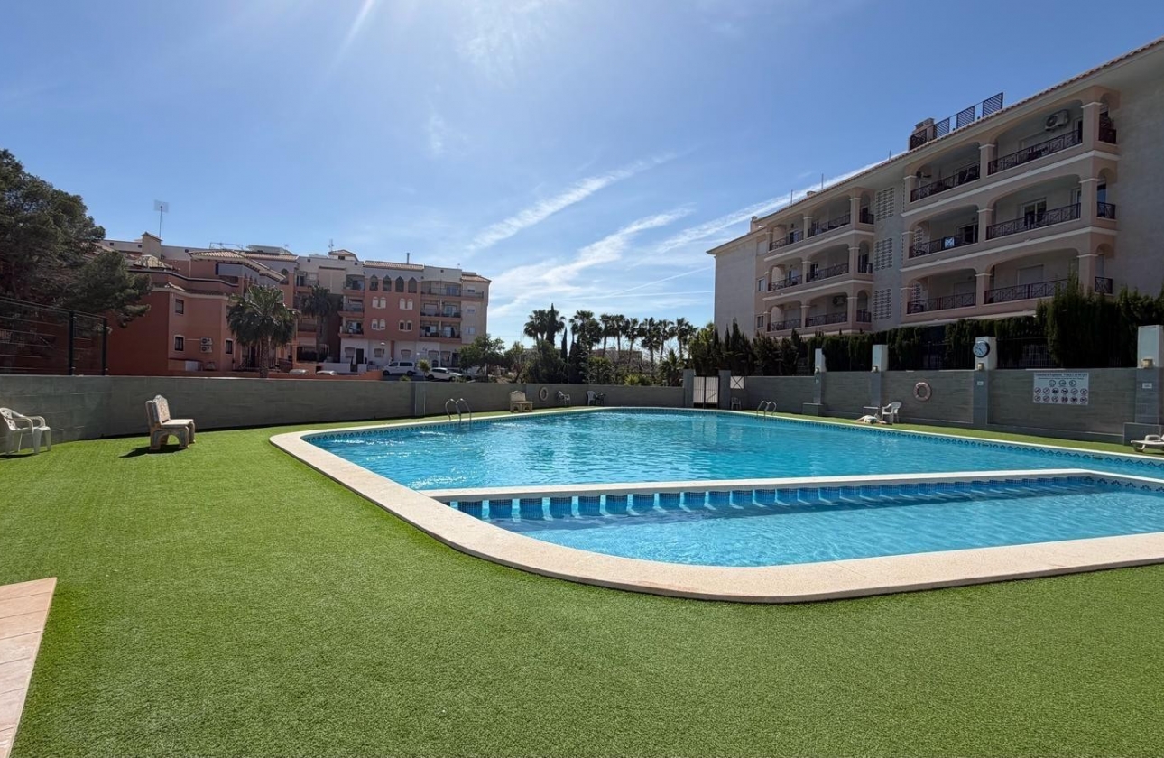 Resale - Bungalow - Orihuela Costa - Playa Flamenca