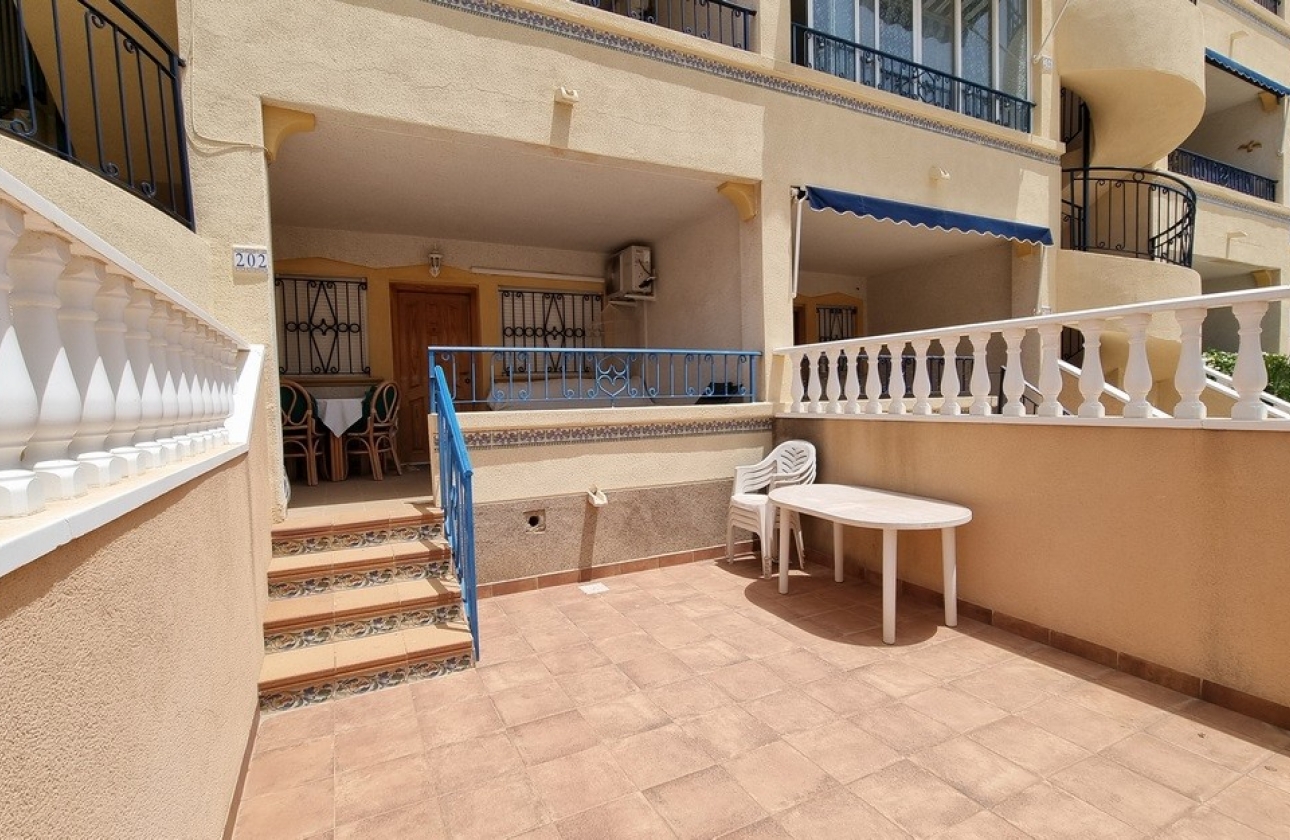 Resale - Bungalow - Orihuela Costa - Punta Prima