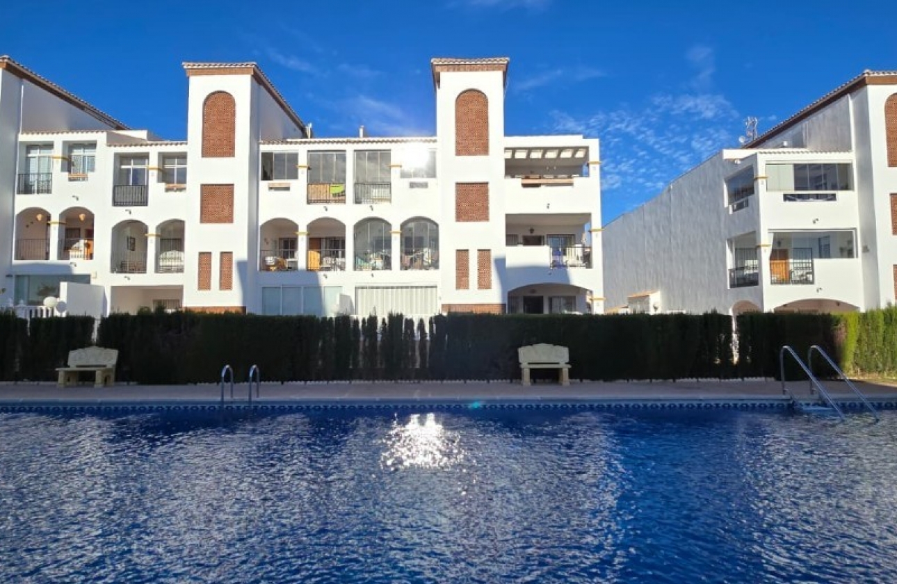 Resale - Bungalow - Punta Prima