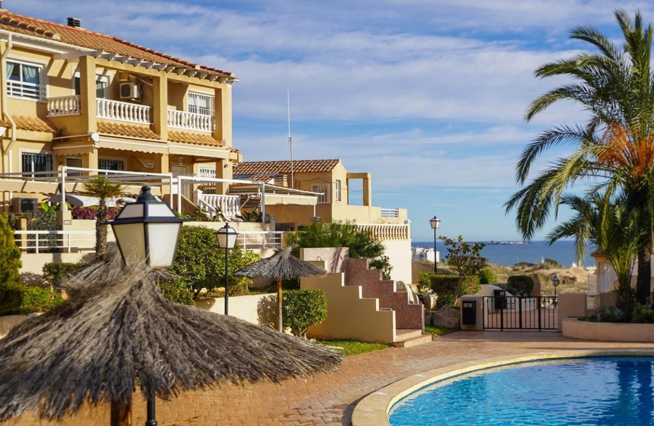 Resale - Bungalow - Santa Pola - Urb. Montemar