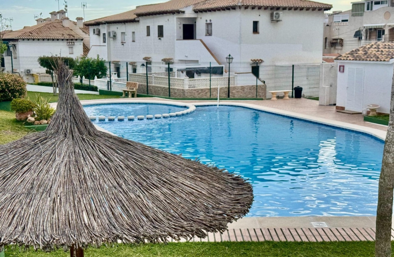 Resale - Bungalow - Torrevieja - Los Balcones