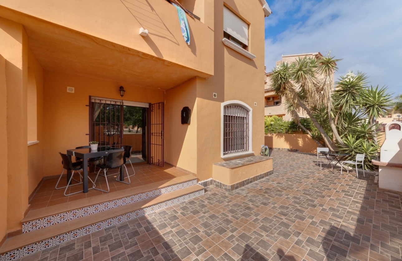 Resale - Bungalow - Torrevieja - Nueva Torrevieja - Aguas Nuevas