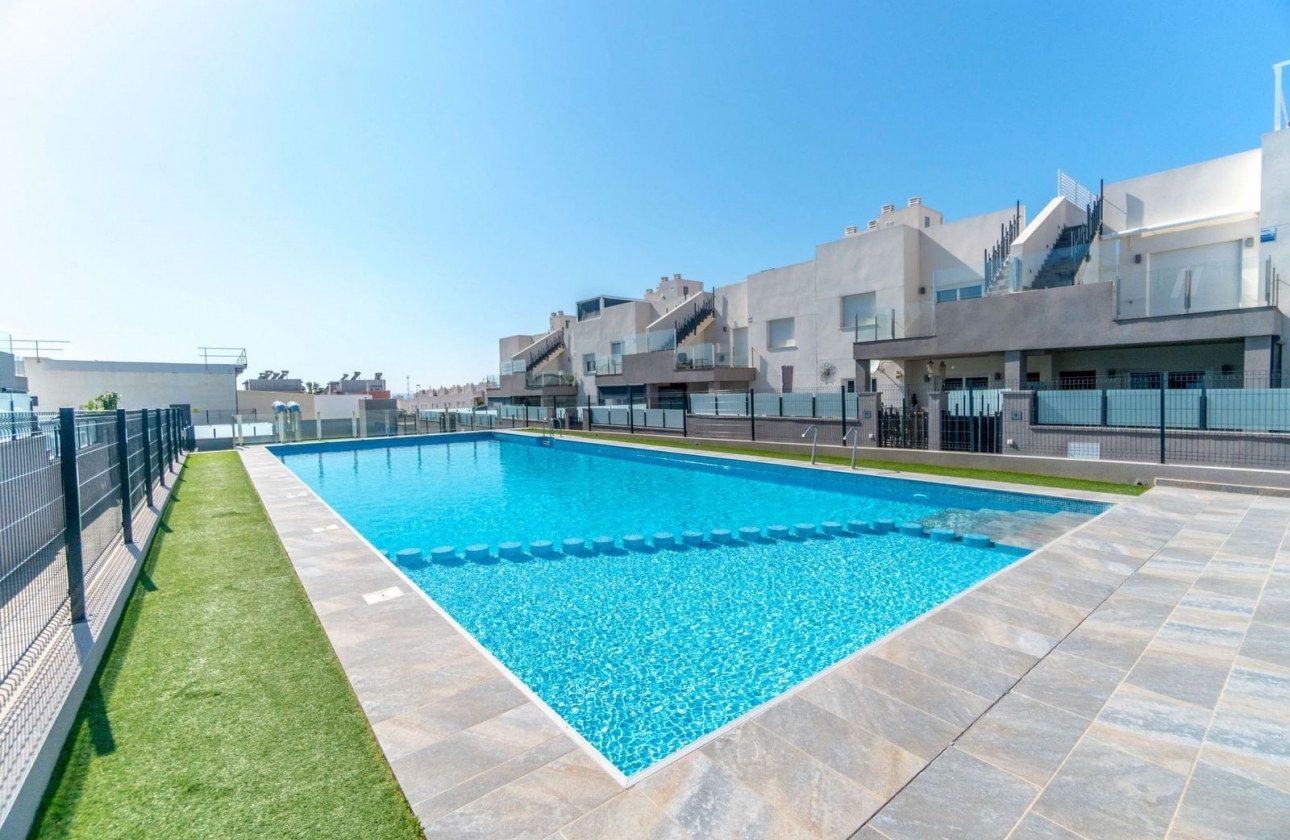 Resale - Bungalow - Torrevieja - Nueva Torrevieja - Aguas Nuevas