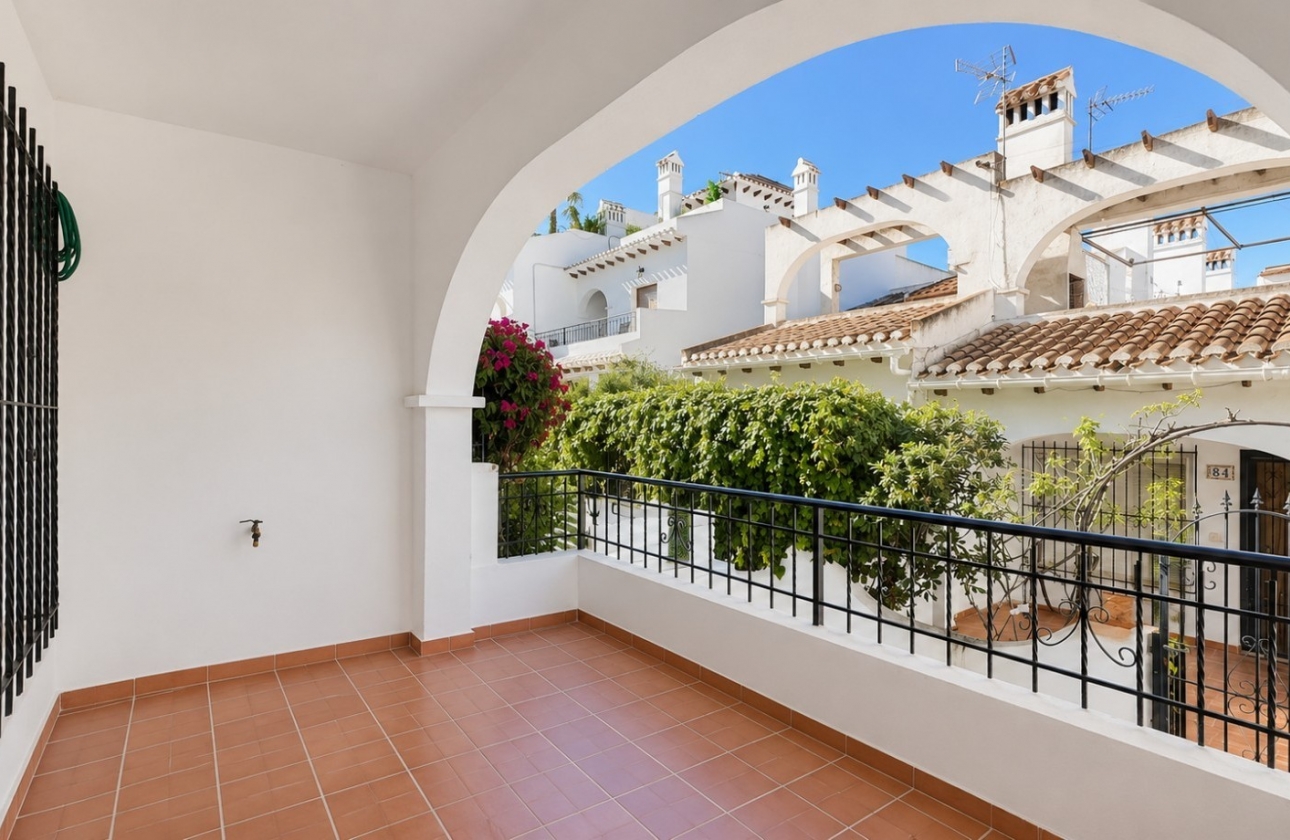 Resale - Bungalow - Torrevieja - Nueva Torrevieja - Aguas Nuevas