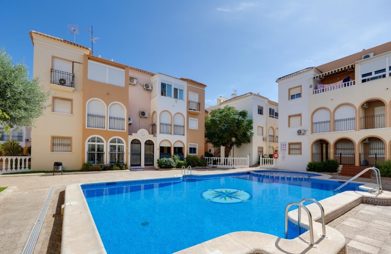 Resale - Bungalow - Torrevieja - playa de los naufragos