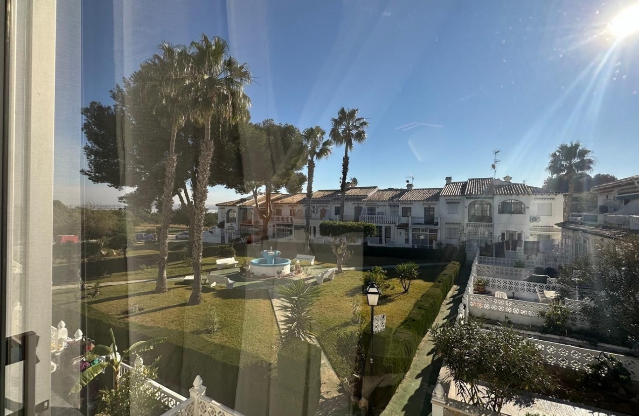 Resale - Bungalow - Torrevieja - Torrevieja - Los Balcones