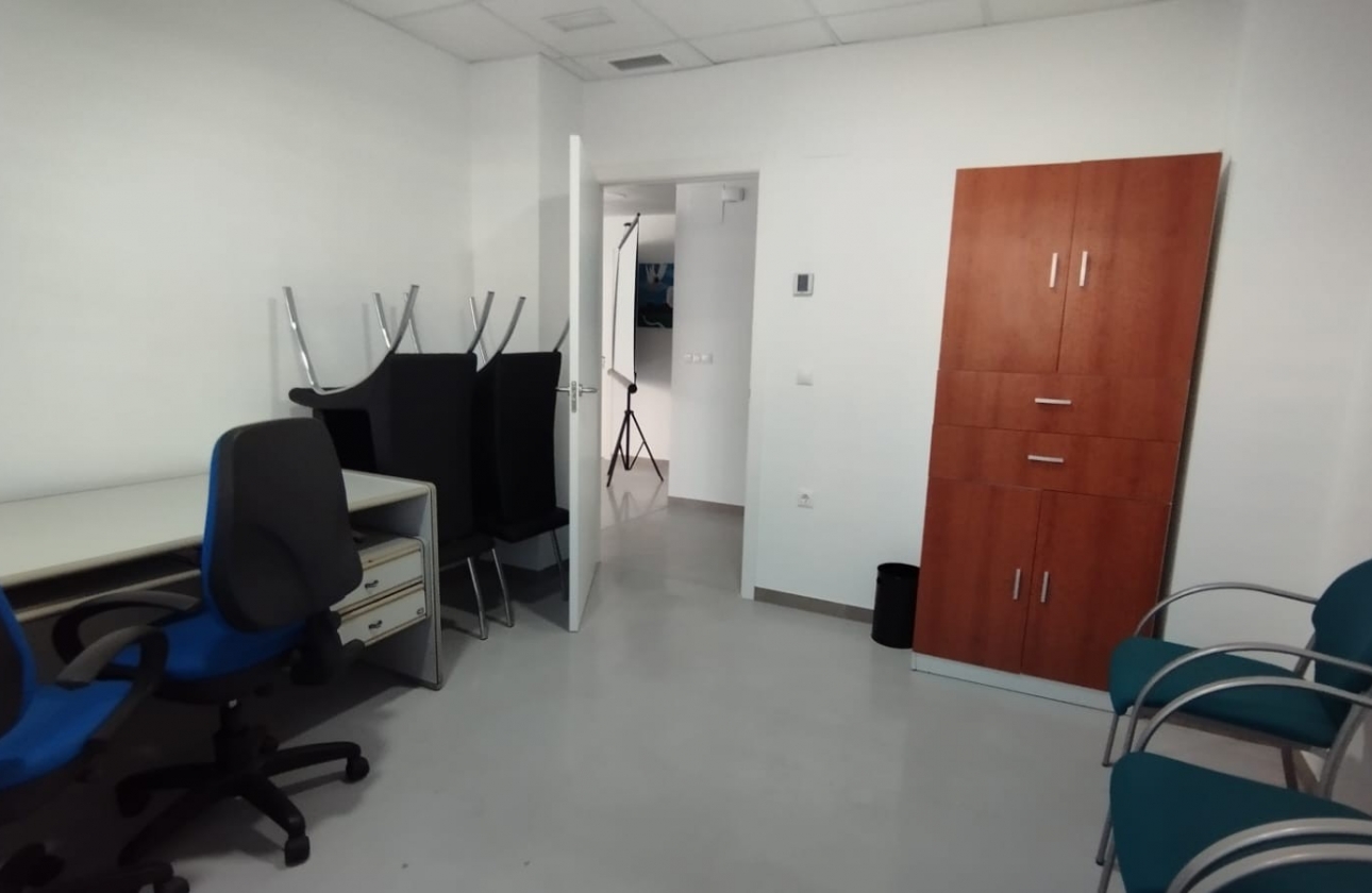 Resale - Commercial - Santa Pola