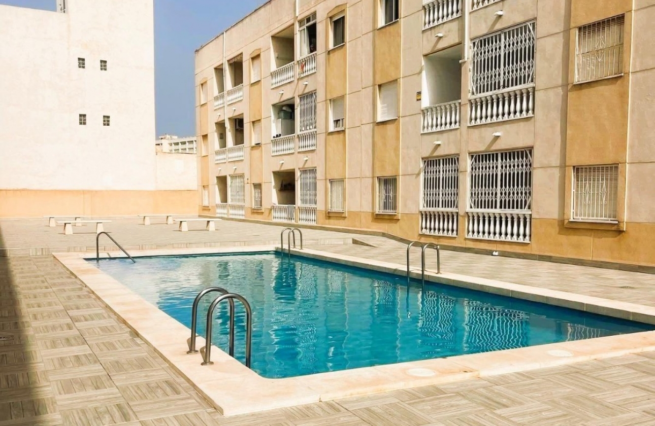 Resale - Estudio - Torrevieja - Torrevieja - Playa del Cura