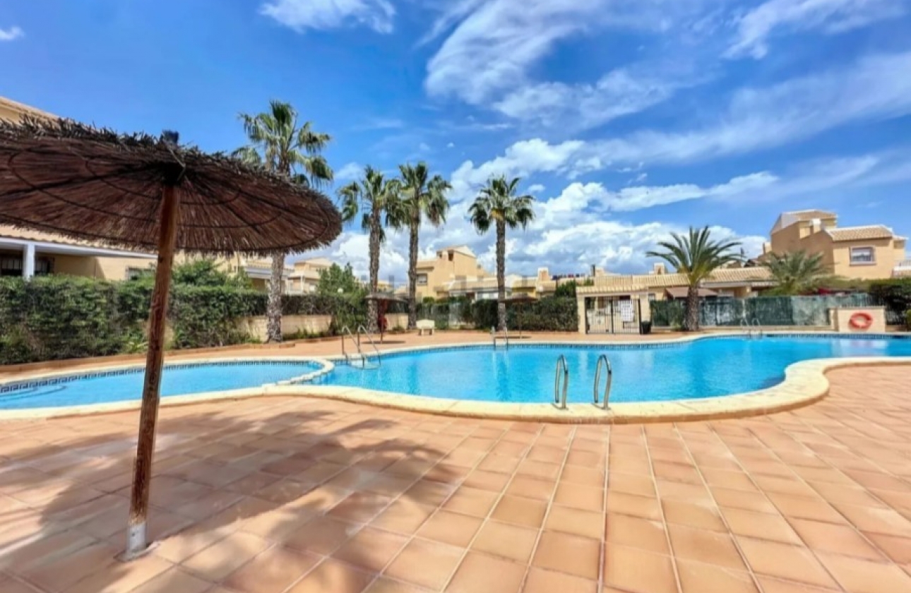 Resale - House - Ciudad Quesada