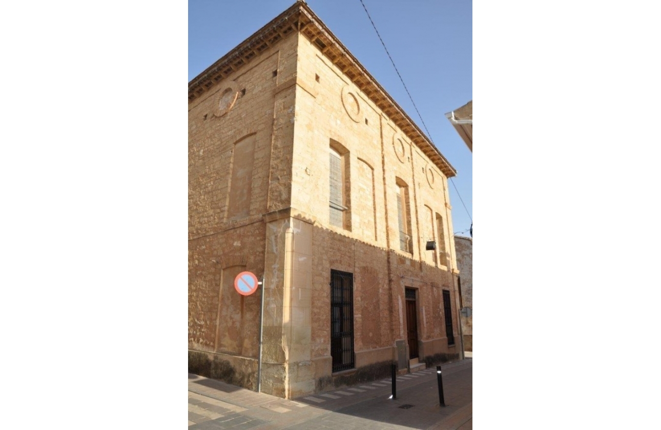 Resale - Manor house - Pinoso - City Center