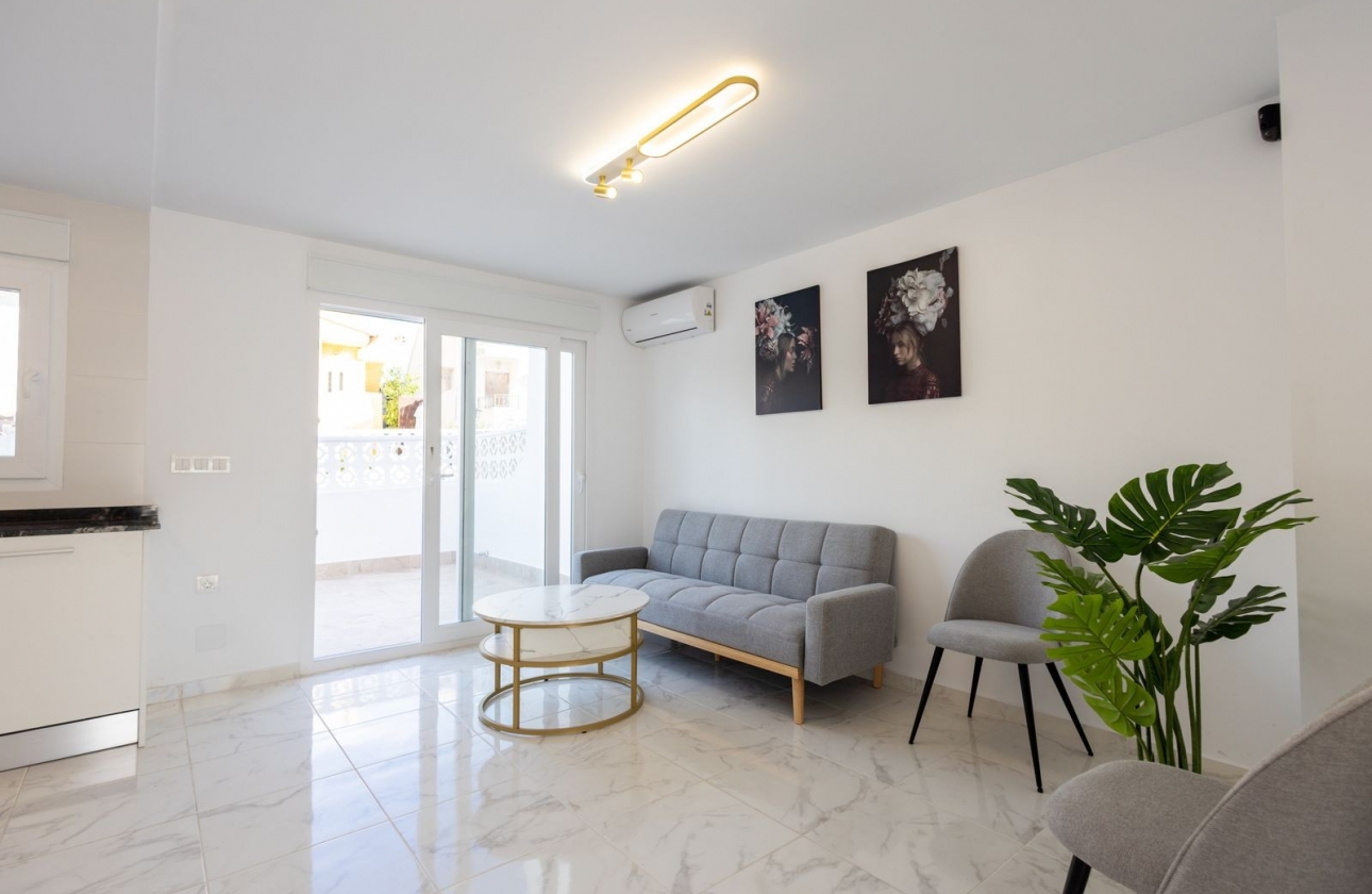 Resale - town house - Torrevieja - Los Balcones
