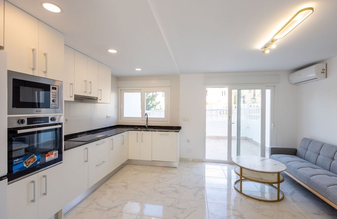 Resale - town house - Torrevieja - Los Balcones