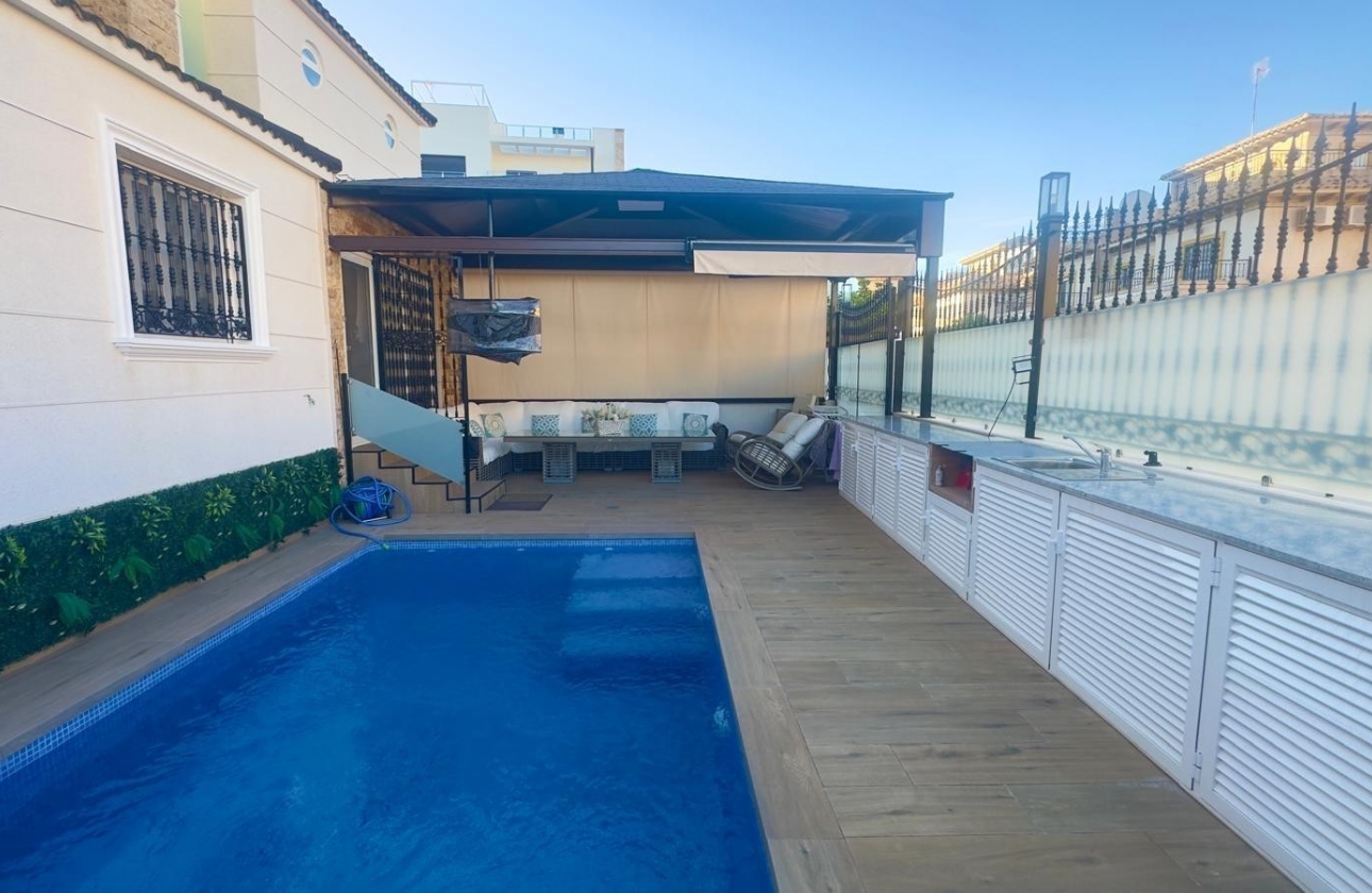 Resale - Townhouse - Orihuela Costa - La Zenia