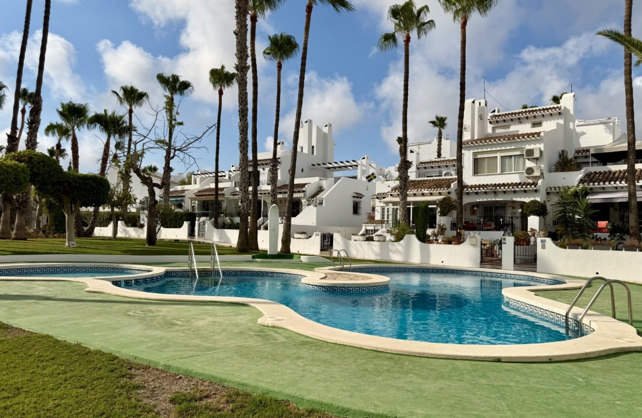 Resale - Townhouse - Orihuela Costa - Villamartín