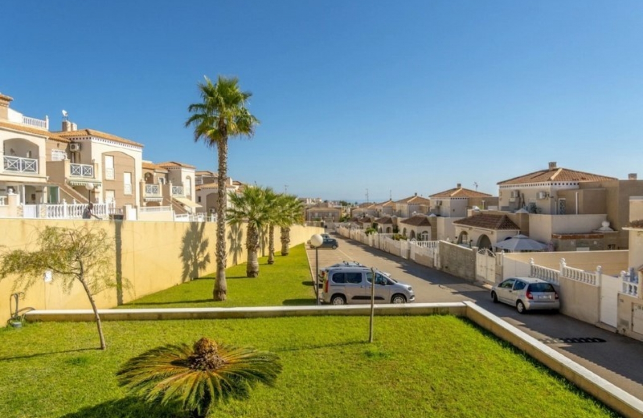 Resale - Townhouse - Torrevieja - Nueva Torrevieja - Aguas Nuevas