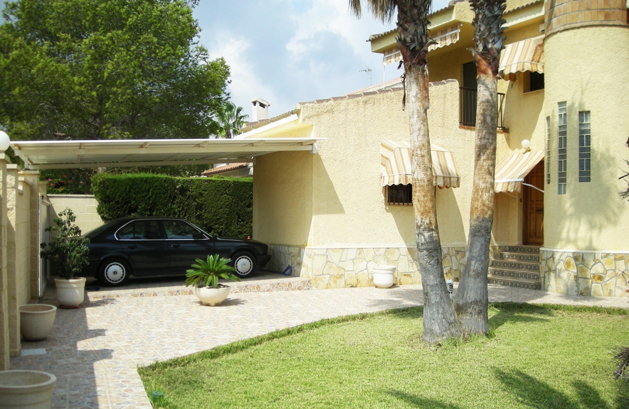 Resale - Villa - Dehesa De Campoamor