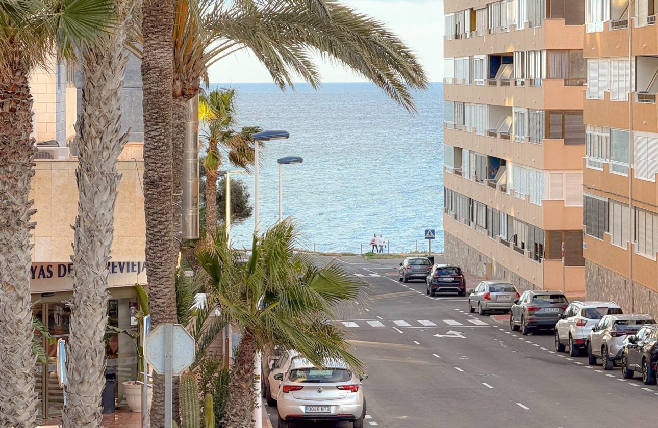 Resale - Villa - La Mata