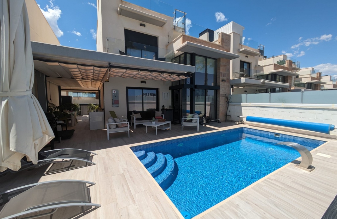 Resale - Villa - Orihuela Costa - Cabo Roig