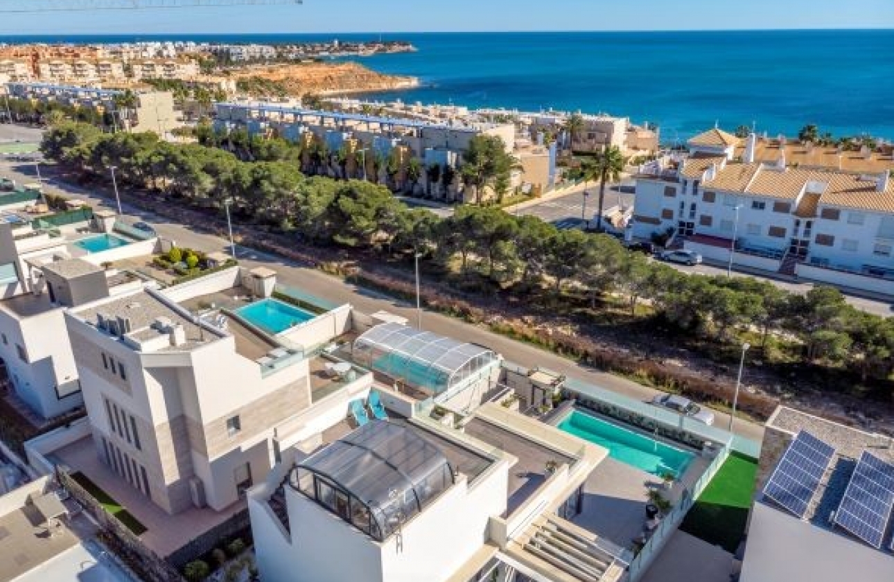 Resale - Villa - Orihuela Costa - Campoamor