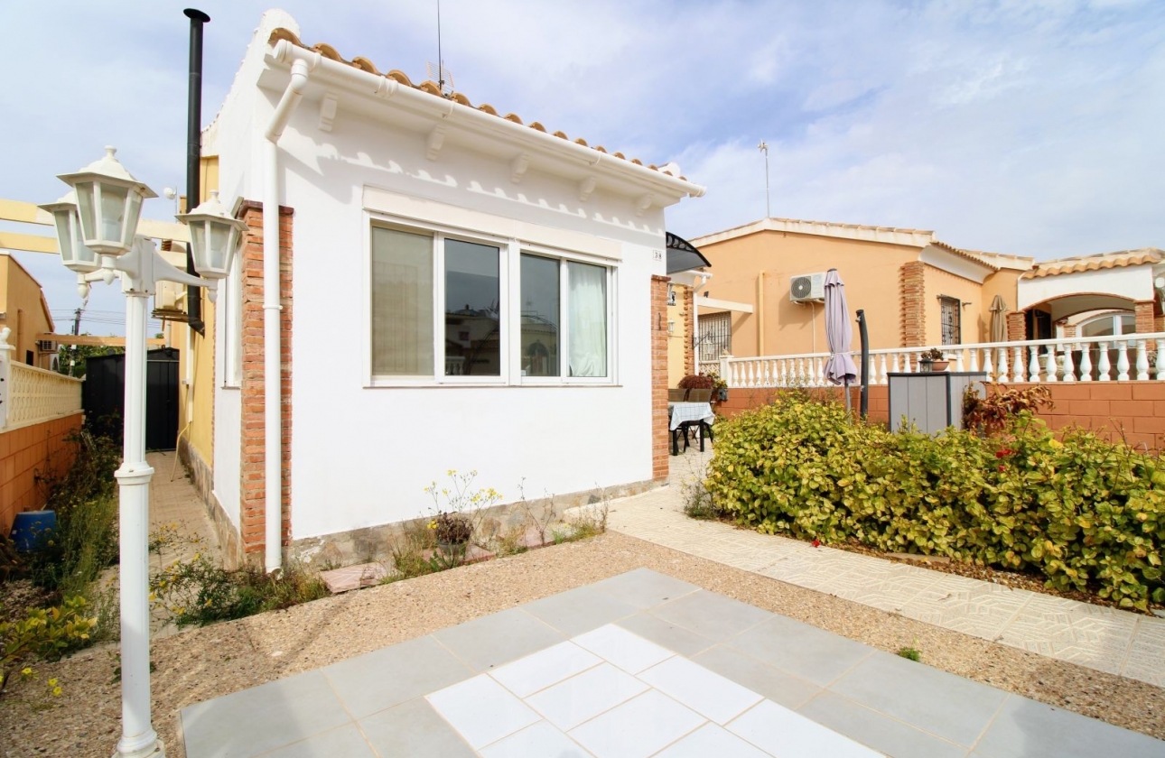 Resale - Villa - Orihuela Costa - La Florida