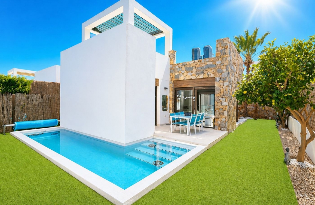 Resale - Villa - Orihuela Costa - Lomas de Cabo Roig